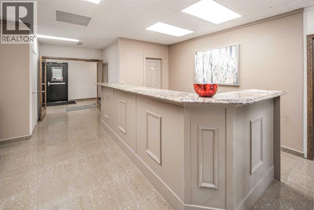 625 14 Street Nw Property Photo 4