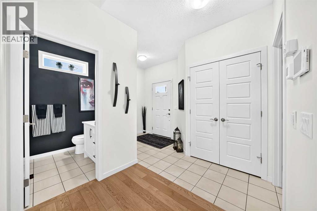 194 Walgrove Terrace Se Property Photo 3