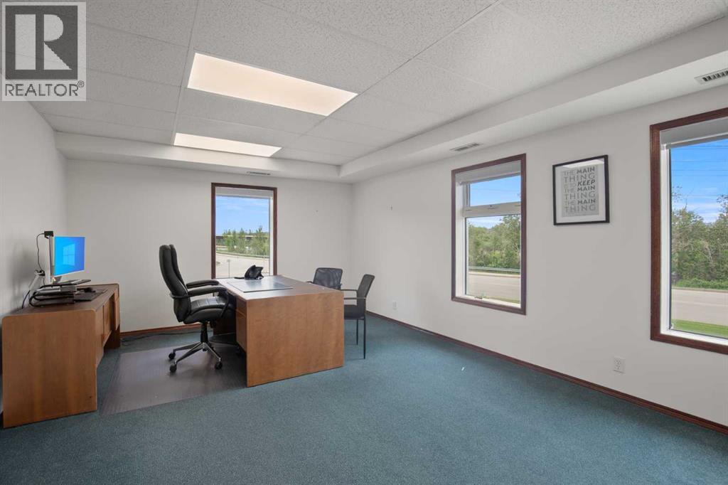 4646 Riverside Drive Property Photo 41
