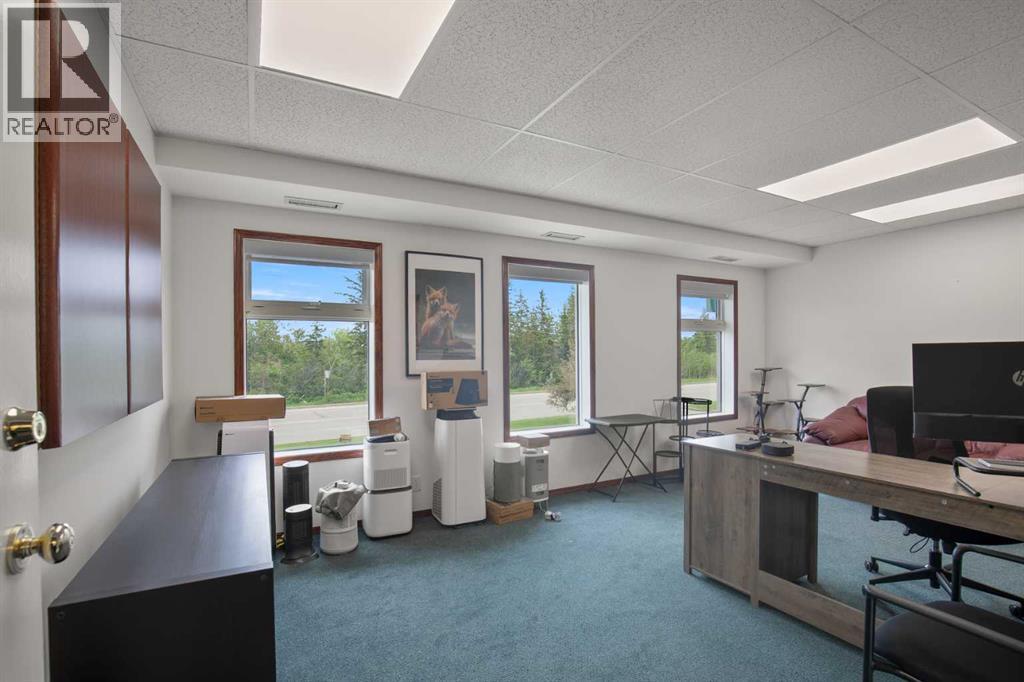 4646 Riverside Drive Property Photo 43