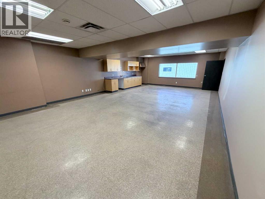 10211 88 Avenue Property Photo 24