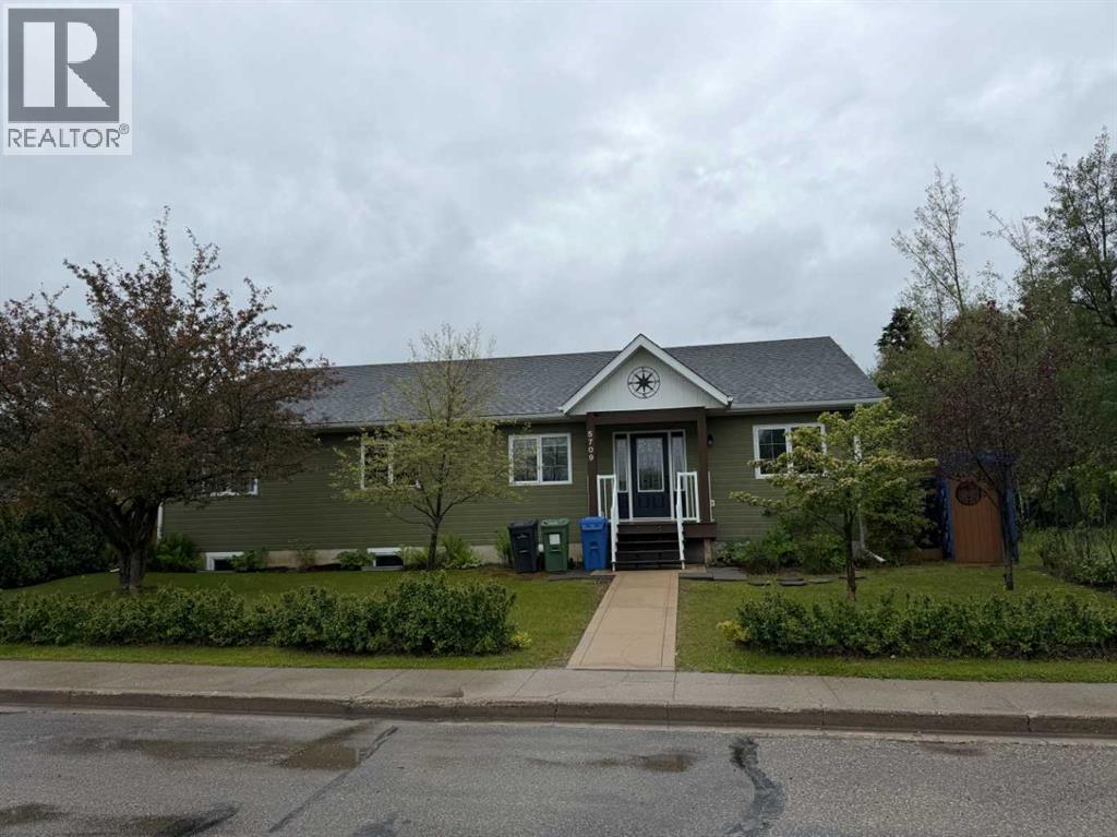 5709 57 Avenue Property Photo 1