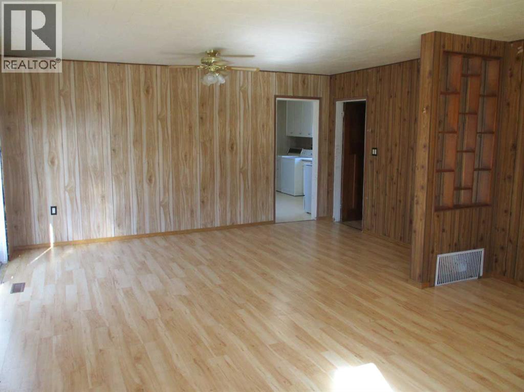 322 7th Avenue Se Property Photo 9