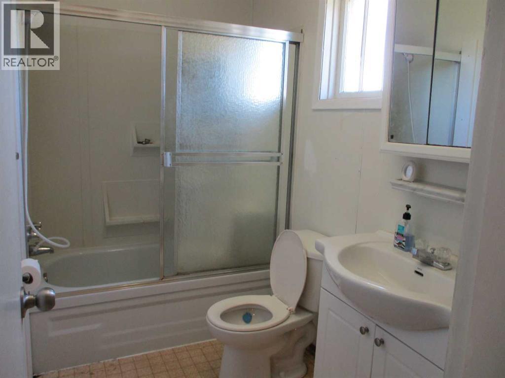 322 7th Avenue Se Property Photo 13