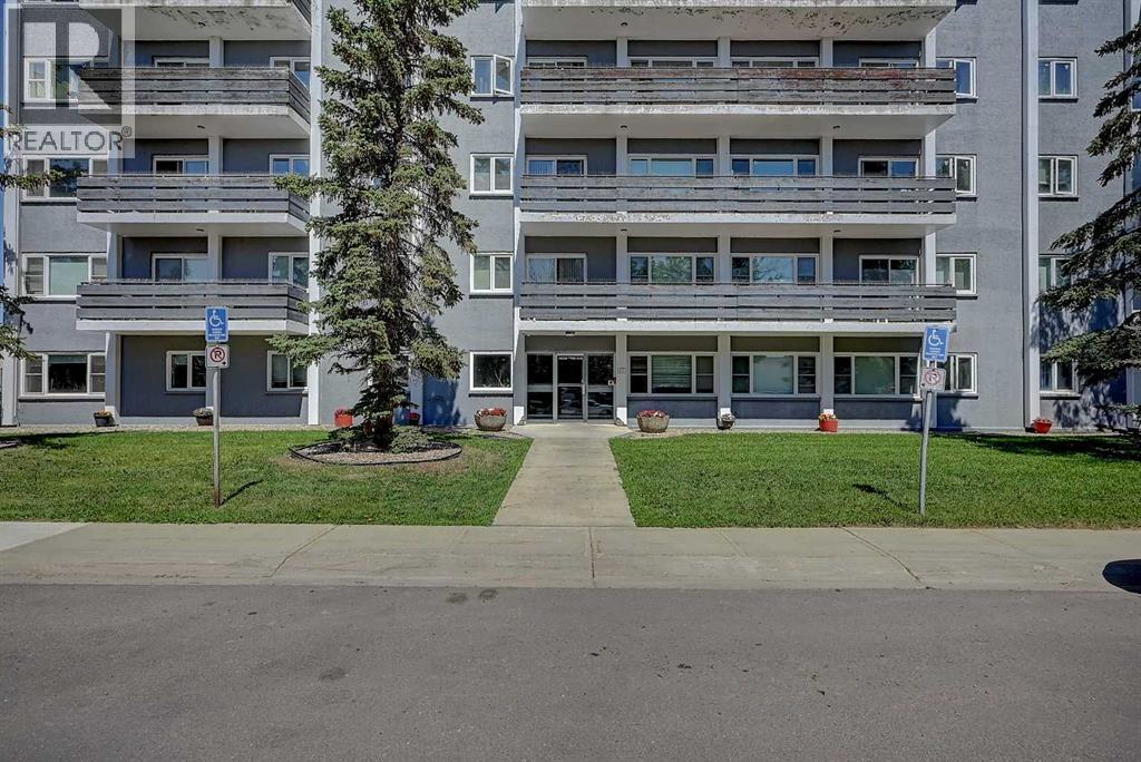 10230 106 Avenue Property Photo 1