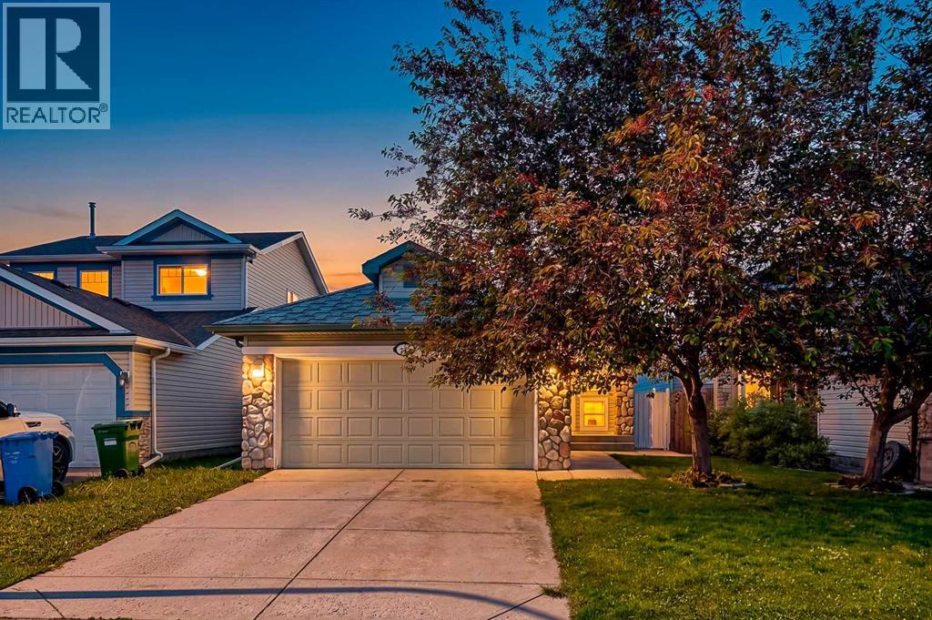 236 Covepark Close NE