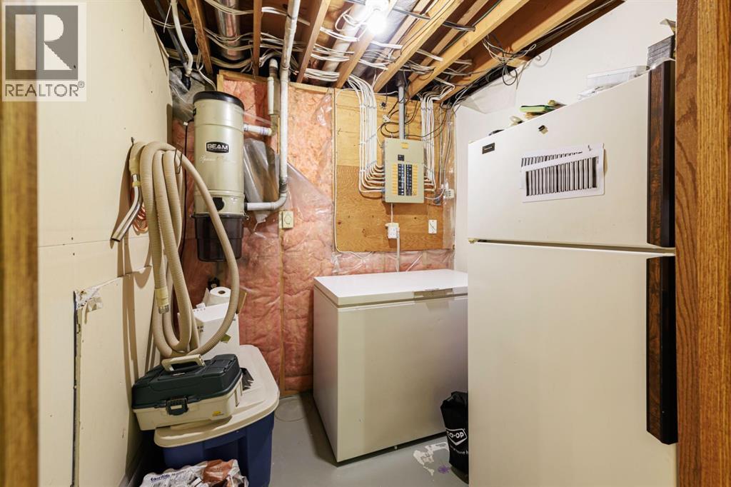 78 Dunning Crescent Property Photo 37
