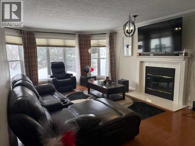 10801 104 Street Property Photo 1