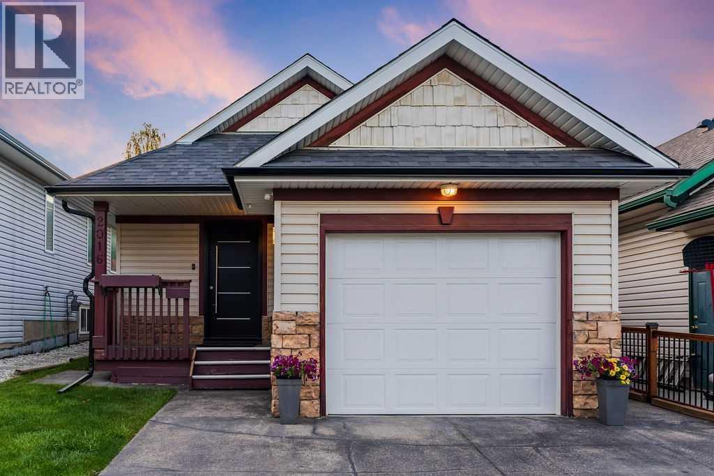2016 Country Hills Circle NW Property Photo 1