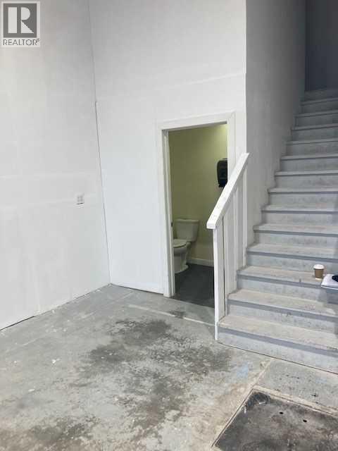 8039805 105 Street Property Photo 5