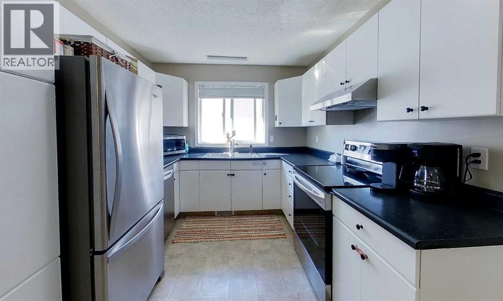 5804 12 Ave Property Photo 5