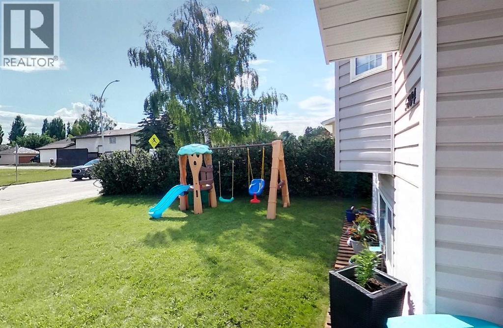 5804 12 Ave Property Photo 22