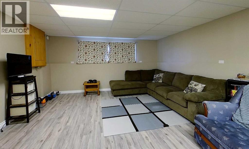 5804 12 Ave Property Photo 25