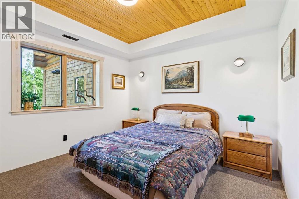 290190 240 Street W Property Photo 41