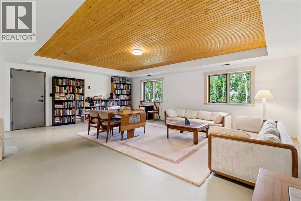 290190 240 Street W Property Photo 45