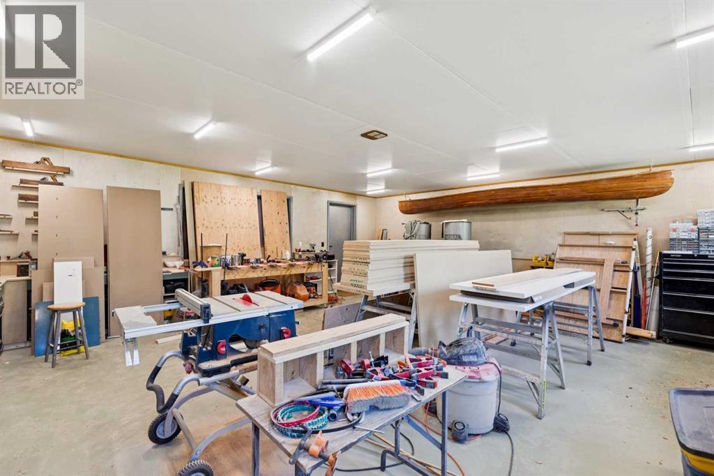 290190 240 Street W Property Photo 48
