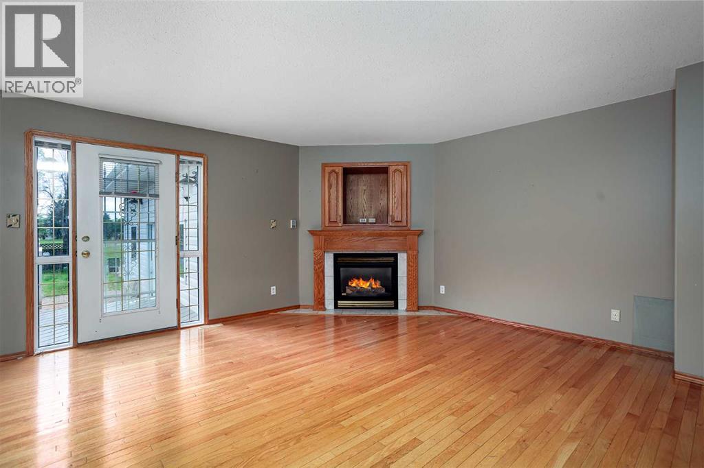 5212 43 Avenue Property Photo 8