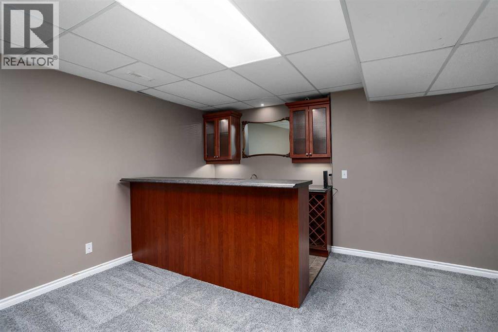5212 43 Avenue Property Photo 19