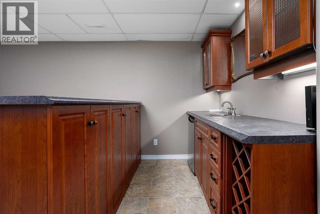 5212 43 Avenue Property Photo 20
