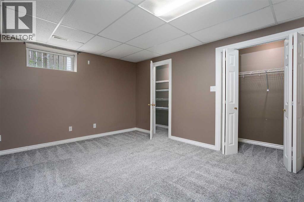 5212 43 Avenue Property Photo 22