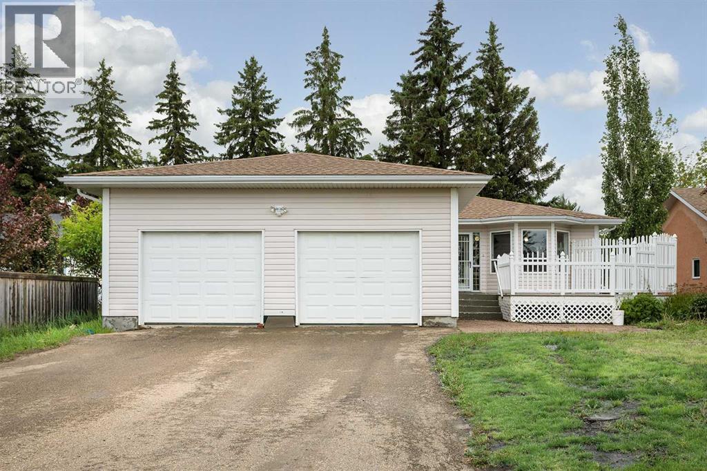 5212 43 Avenue Property Photo 26