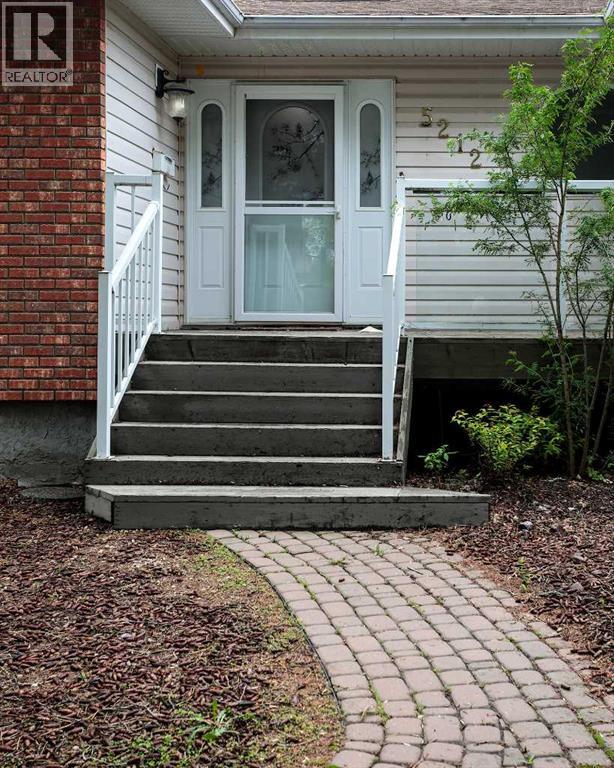 5212 43 Avenue Property Photo 29