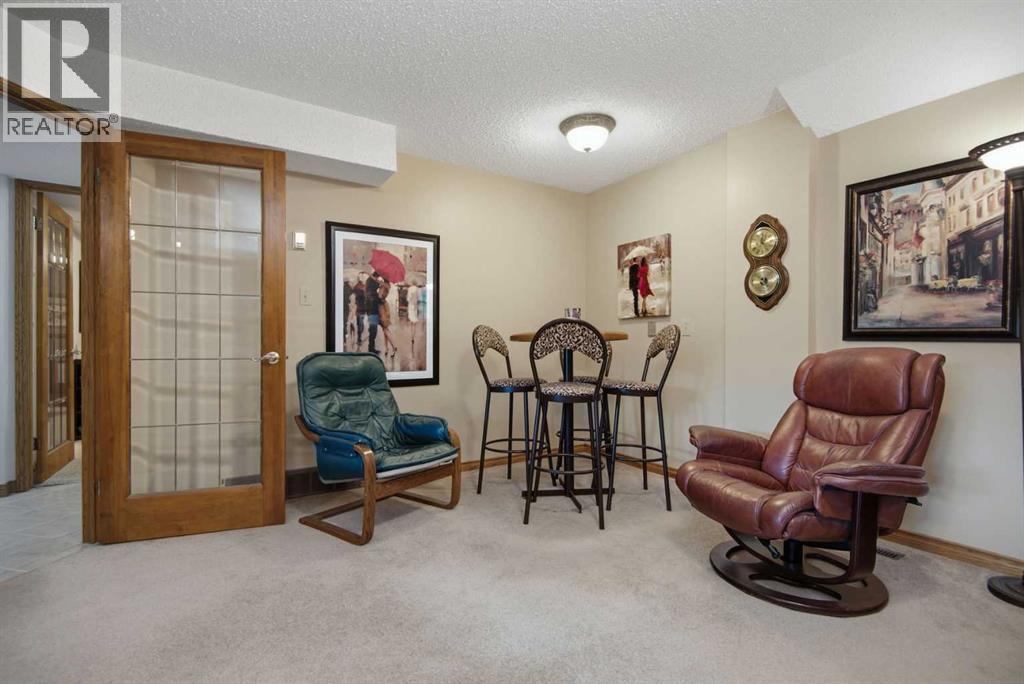 92 Mccullough Crescent Property Photo 32