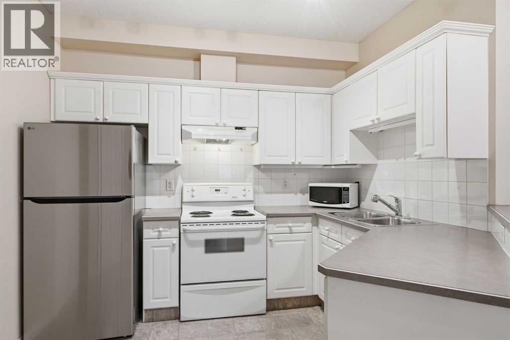 126 14 Avenue Southwest Property Photo 2