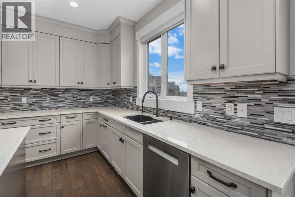 45 Rockcliff Heights Nw Property Photo 15