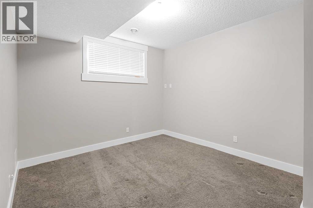 45 Rockcliff Heights Nw Property Photo 38