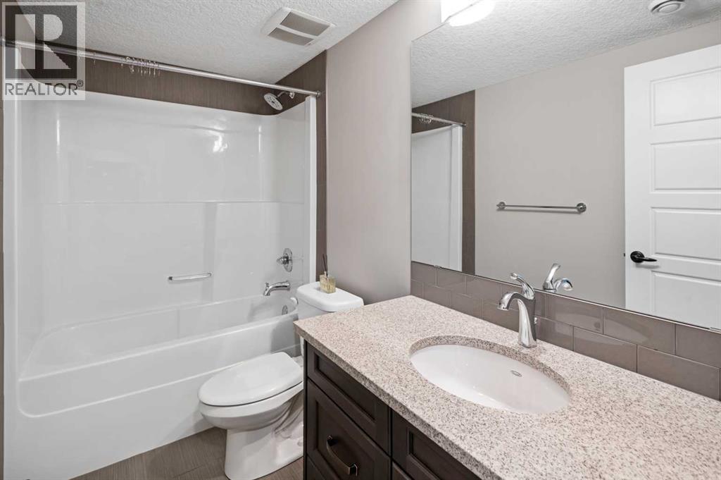 45 Rockcliff Heights Nw Property Photo 40