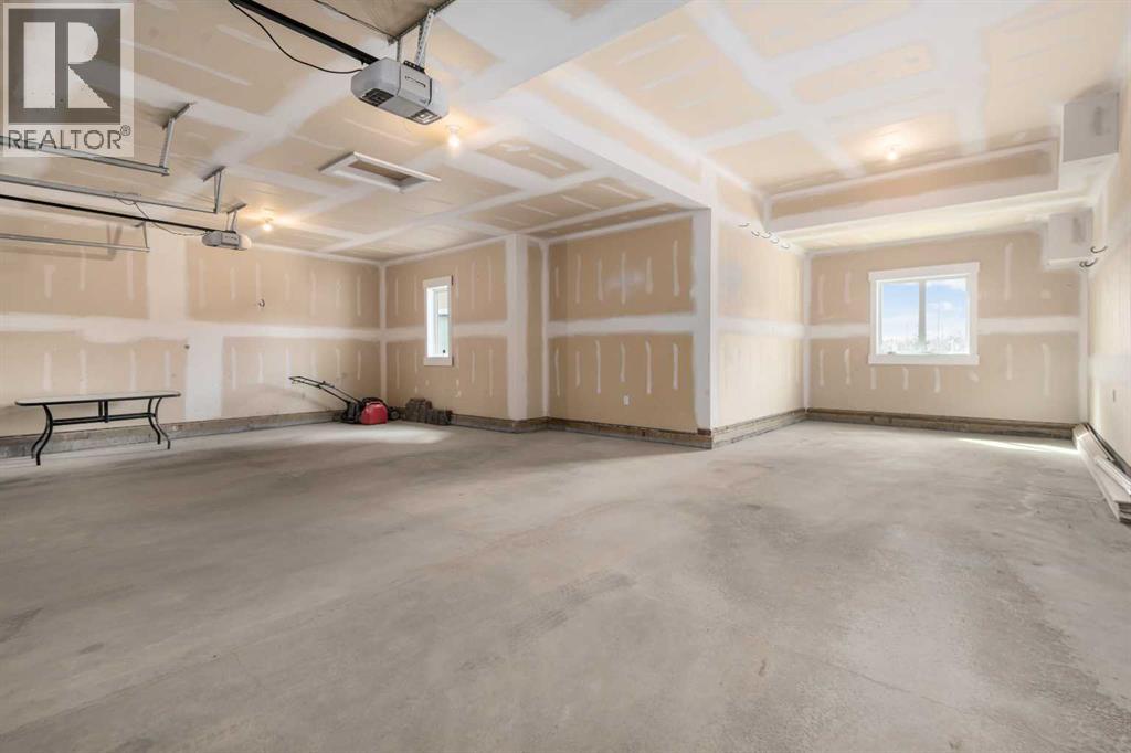 45 Rockcliff Heights Nw Property Photo 46
