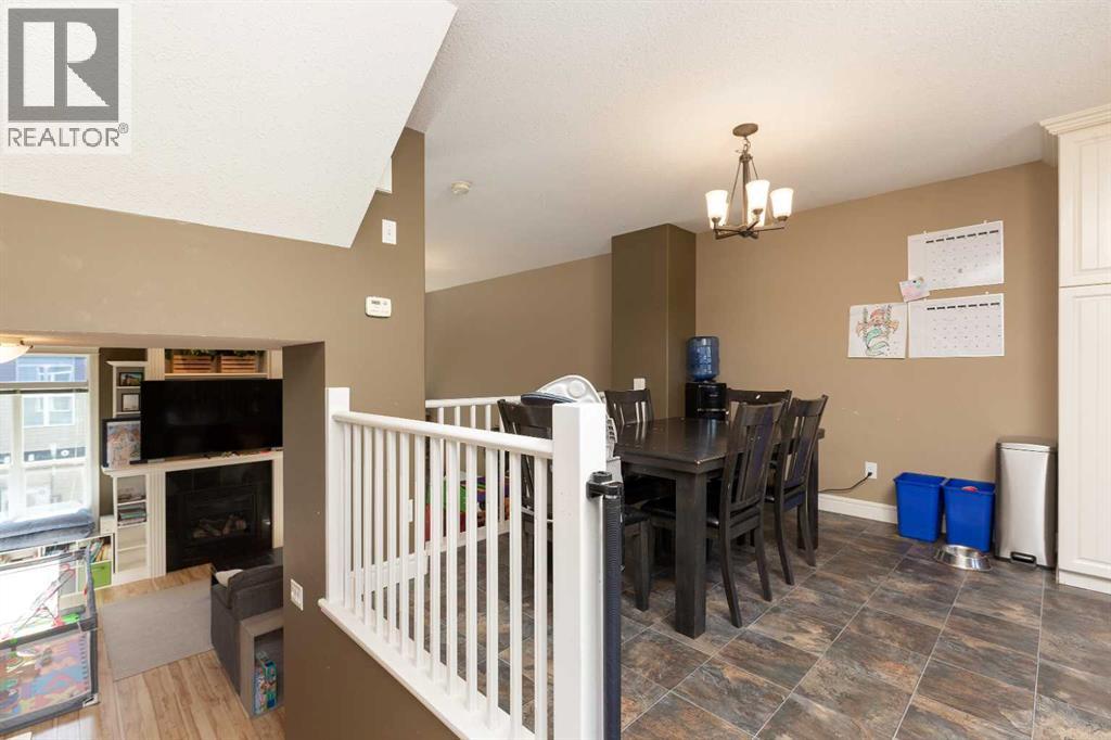 879 Mt Sundance Manor W Property Photo 6
