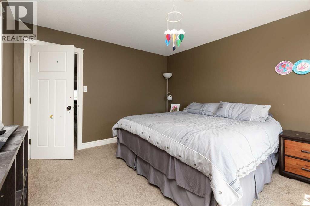 879 Mt Sundance Manor W Property Photo 16