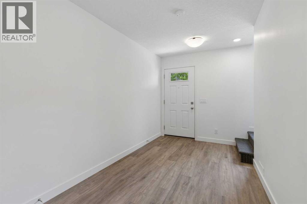 24 Rivercrest Drive Property Photo 4