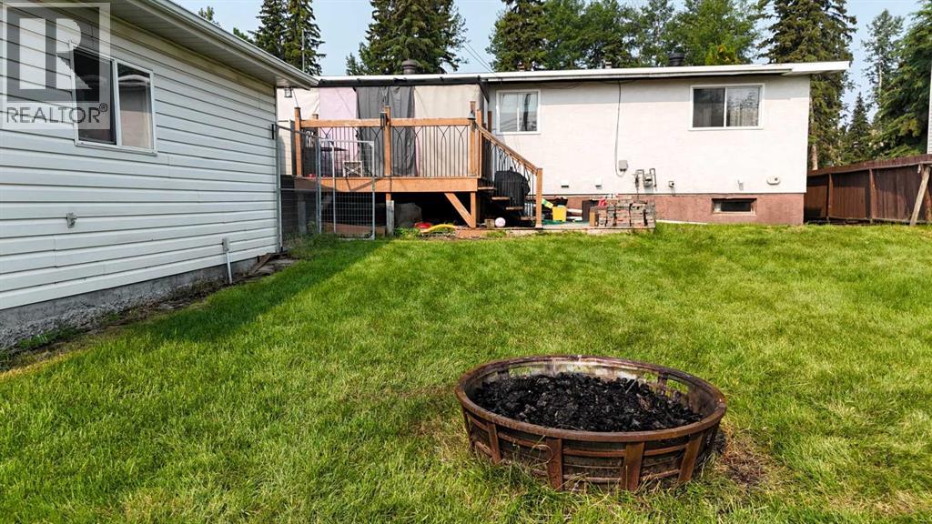 1121 56 Street Property Photo 9