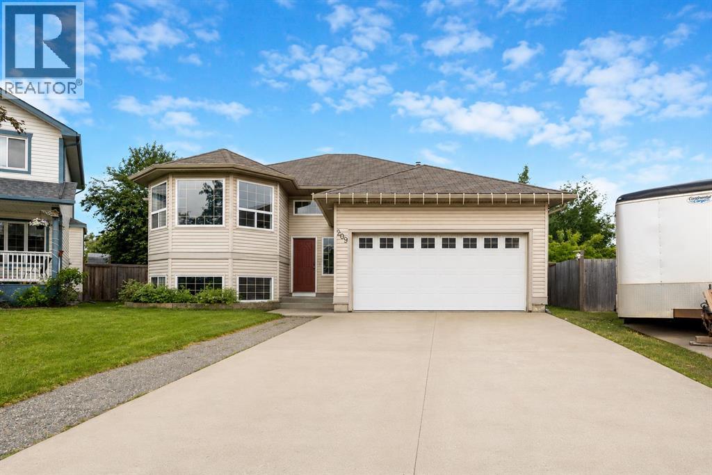 209 Laffont Bay Property Photo 1