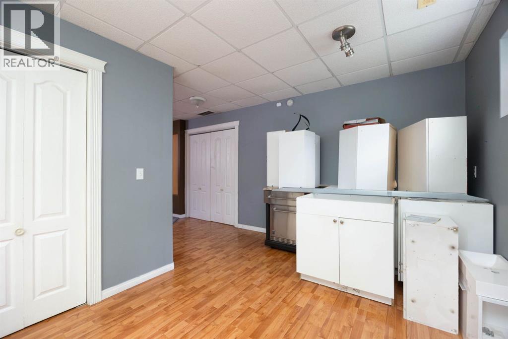 209 Laffont Bay Property Photo 26