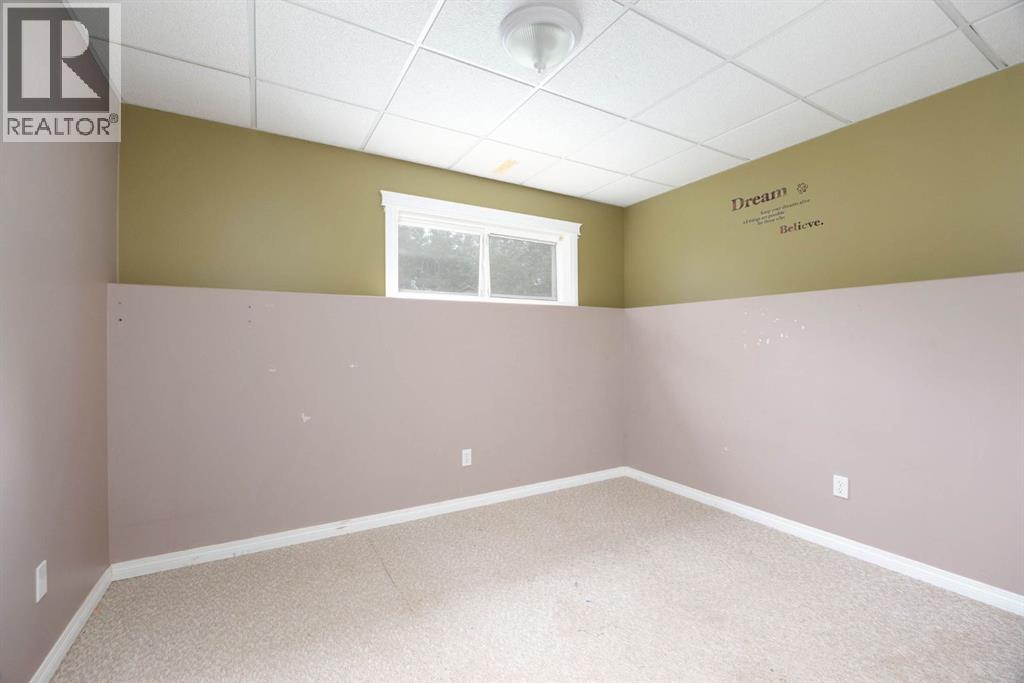 209 Laffont Bay Property Photo 30