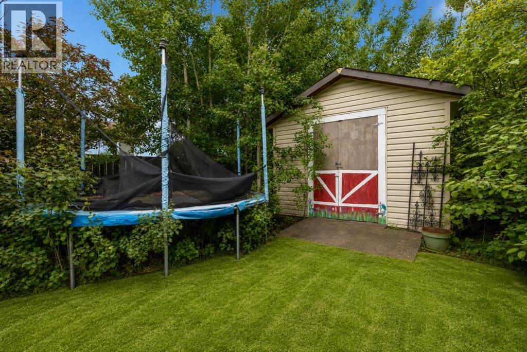 209 Laffont Bay Property Photo 41