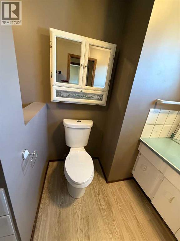 5417 52 Avenue Property Photo 15