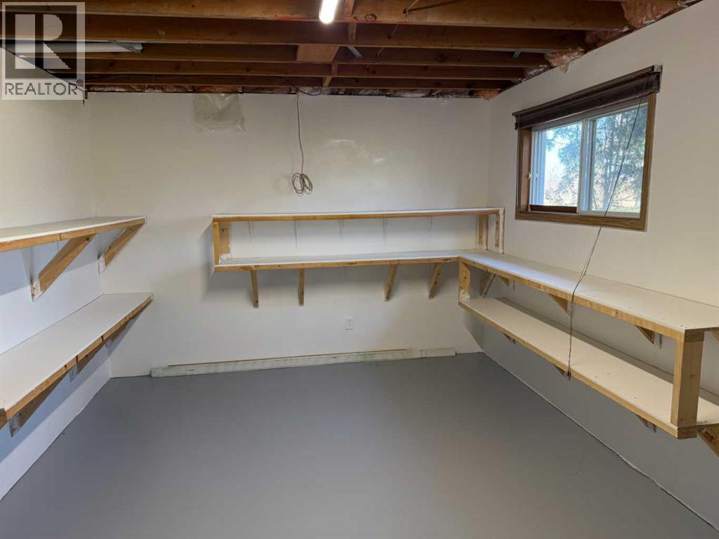 5417 52 Avenue Property Photo 31