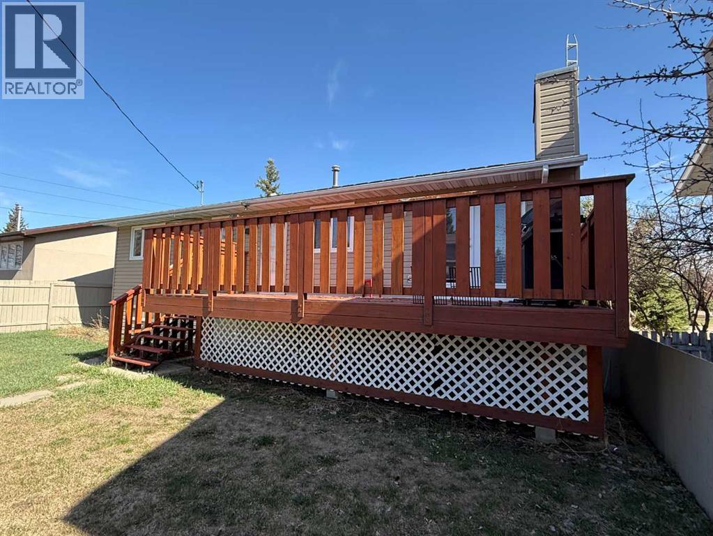 5417 52 Avenue Property Photo 37