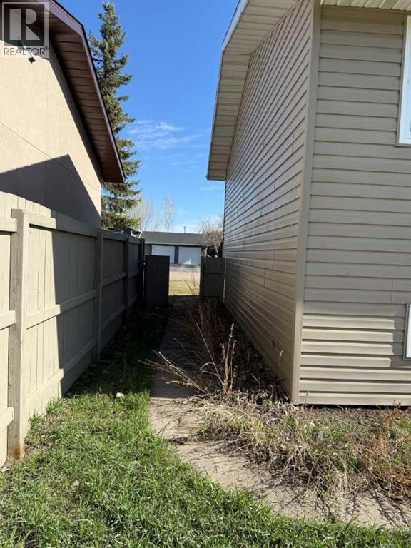 5417 52 Avenue Property Photo 40