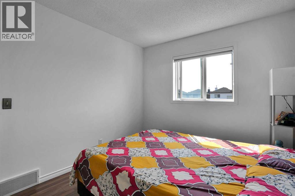 156 Saddlecrest Place Ne Property Photo 25