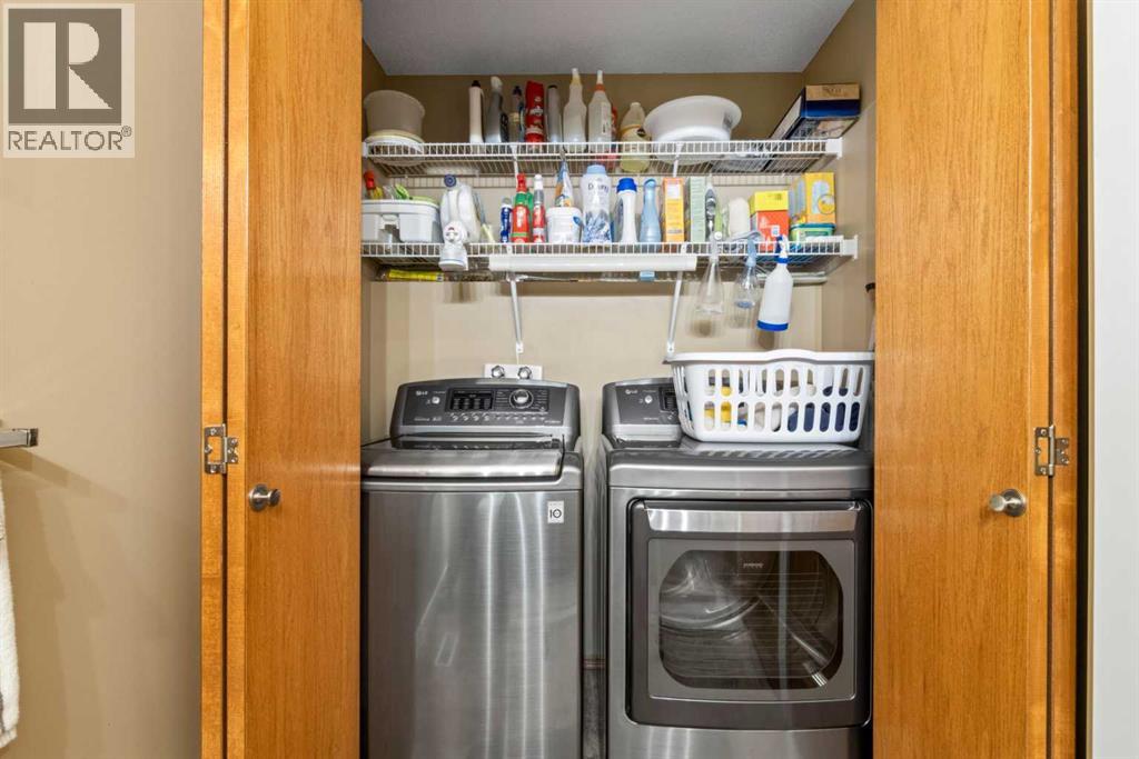 217 Douglas Glen Close Se Property Photo 15