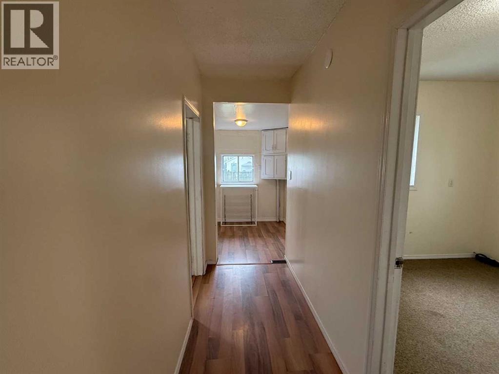 4911 53 Avenue Property Photo 11