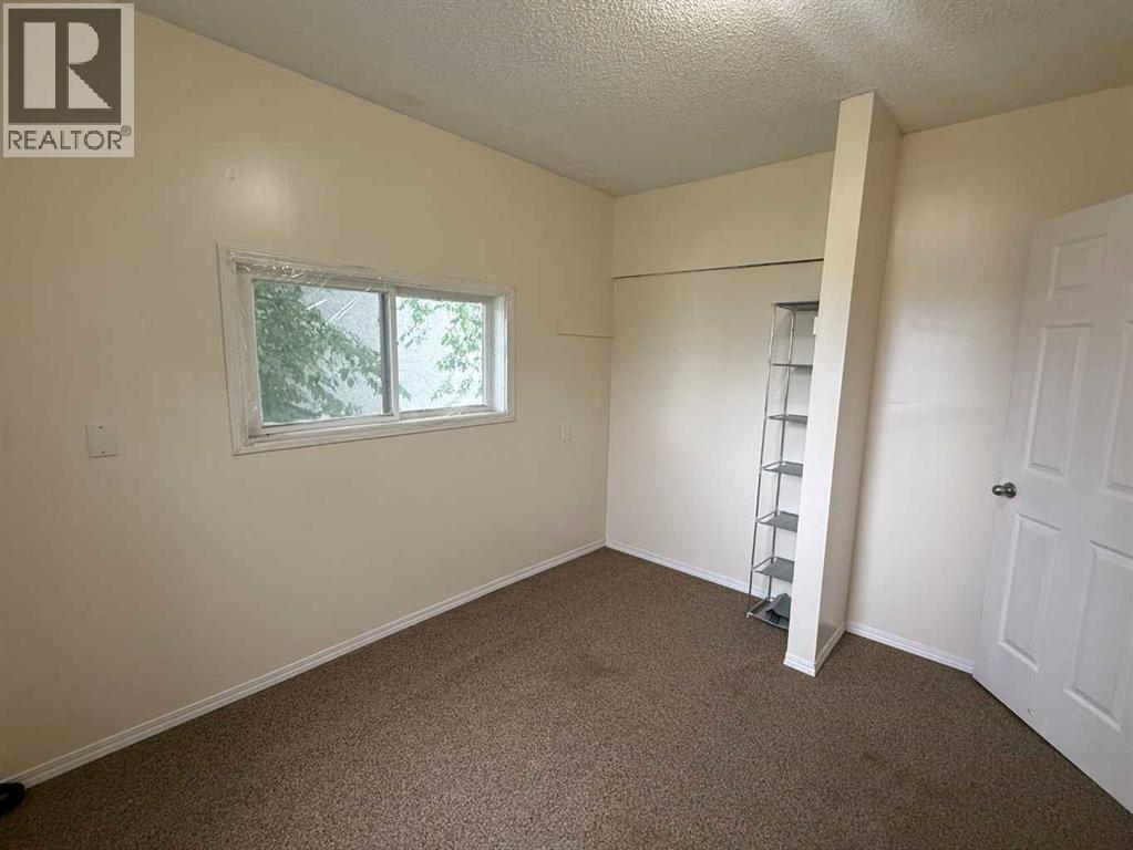 4911 53 Avenue Property Photo 13