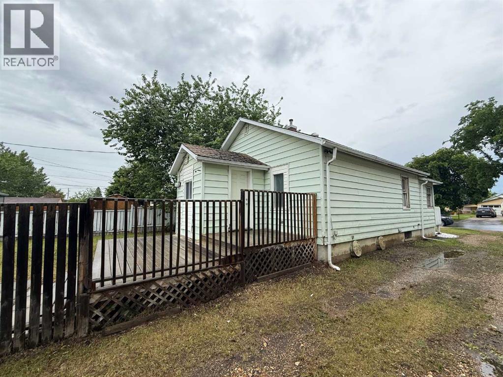 4911 53 Avenue Property Photo 17