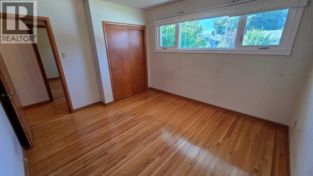 4907 10 Avenue Sw Property Photo 12